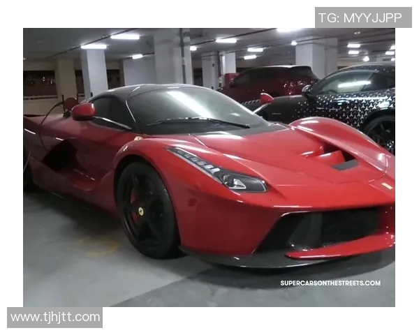 各大足球明星的豪车盛宴揭秘他们的座驾与个性风格